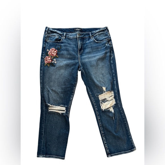 Silver Jeans Co. “Mazy Slim Crop” Floral Embroidered Distressed Jeans – Size 18 - Picture 1 of 6